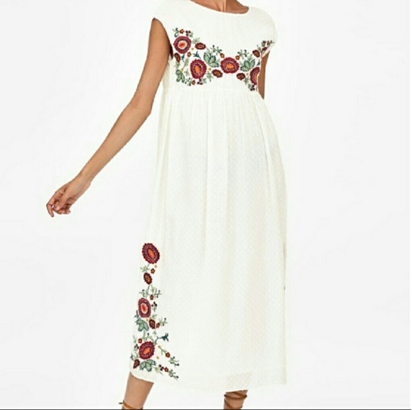 Zara Dresses & Skirts - ZARA Embroidered Swiss Dot Dress

NWT!
